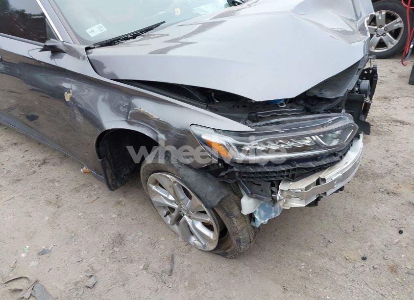 Photo 16 of 2018 Honda Accord LX (VIN 1HGCV1F19JA252380)
