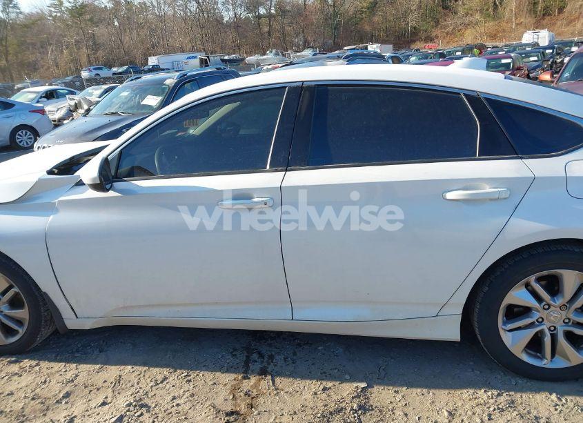 Photo 14 of 2018 Honda Accord SEDAN (VIN 1HGCV1F19JA810793)