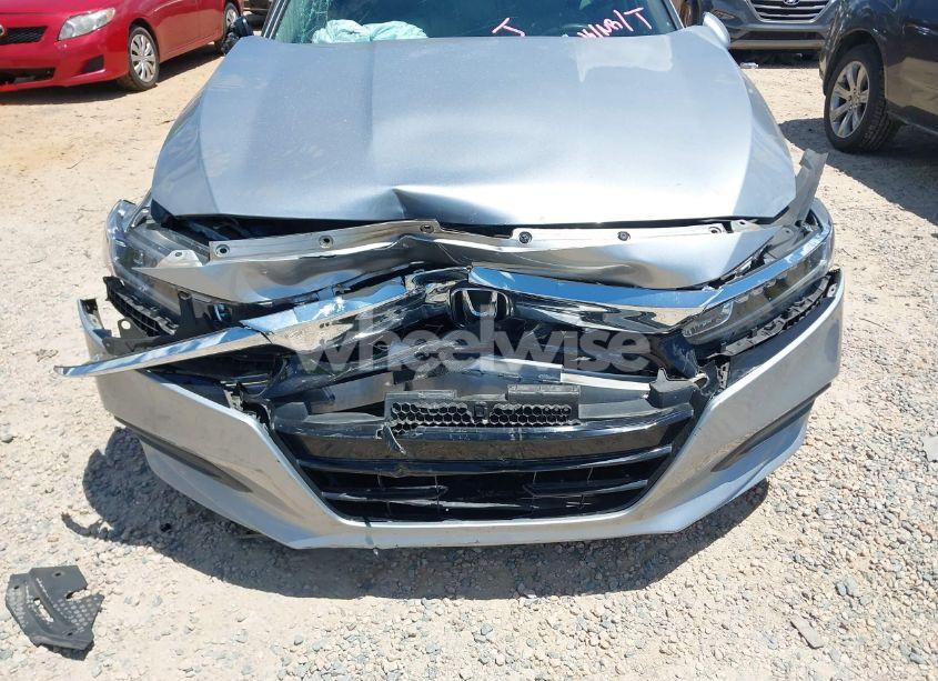 Photo 6 of 2019 Honda Accord LX (VIN 1HGCV1F19KA008262)