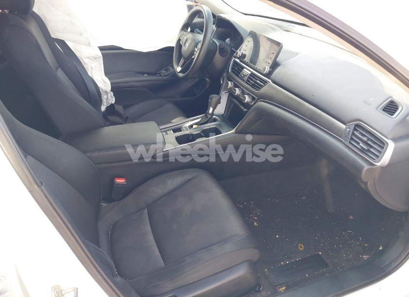 Photo 5 of 2019 Honda Accord LX (VIN 1HGCV1F19KA017513)