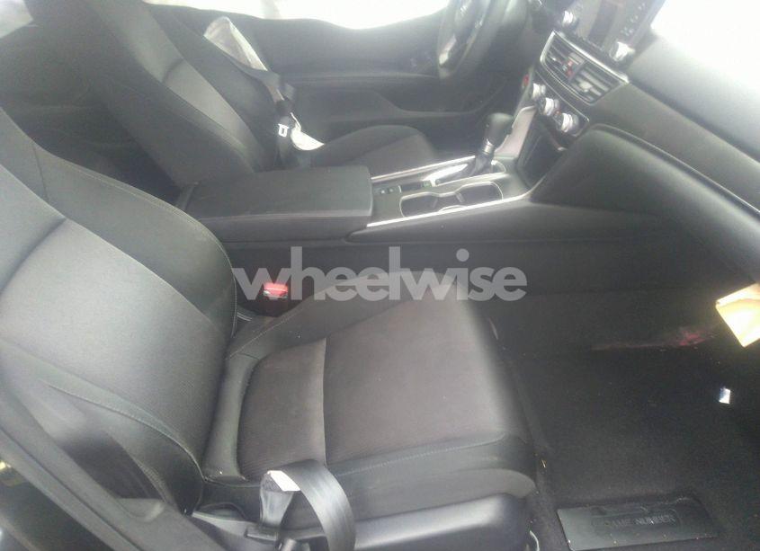 Photo 5 of 2019 Honda Accord LX (VIN 1HGCV1F19KA033615)