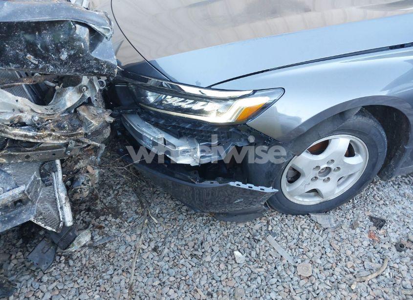 Photo 6 of 2019 Honda Accord LX (VIN 1HGCV1F19KA090171)
