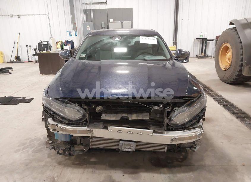 Photo 13 of 2019 Honda Accord LX (VIN 1HGCV1F19KA103727)