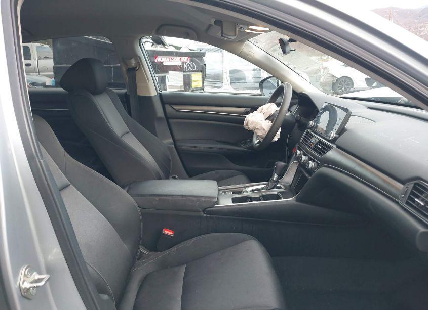 Photo 5 of 2019 Honda Accord LX (VIN 1HGCV1F19KA116526)