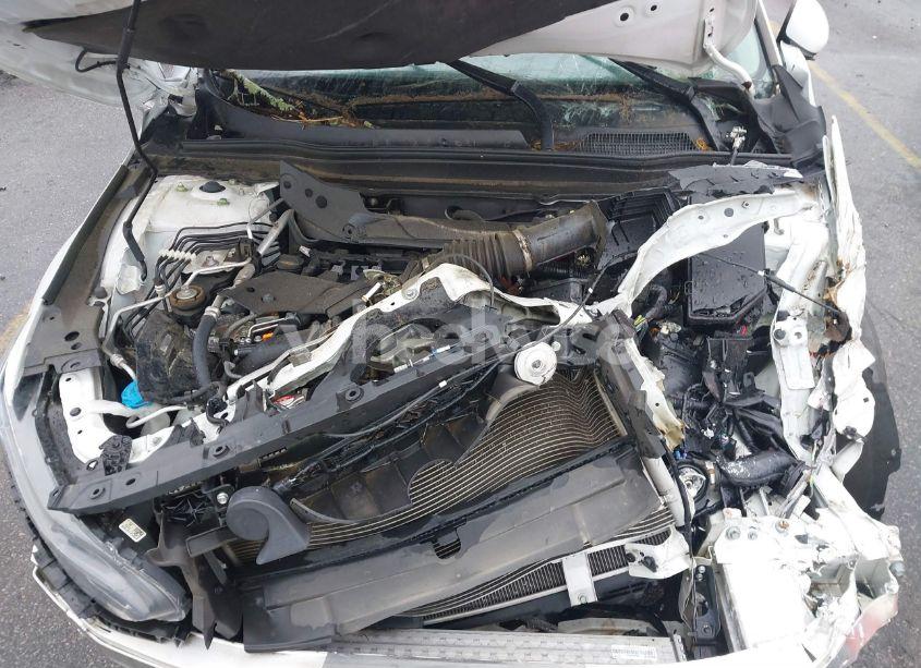 Photo 10 of 2019 Honda Accord LX (VIN 1HGCV1F19KA137926)