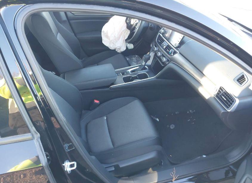 Photo 5 of 2021 Honda Accord LX (VIN 1HGCV1F19MA022763)