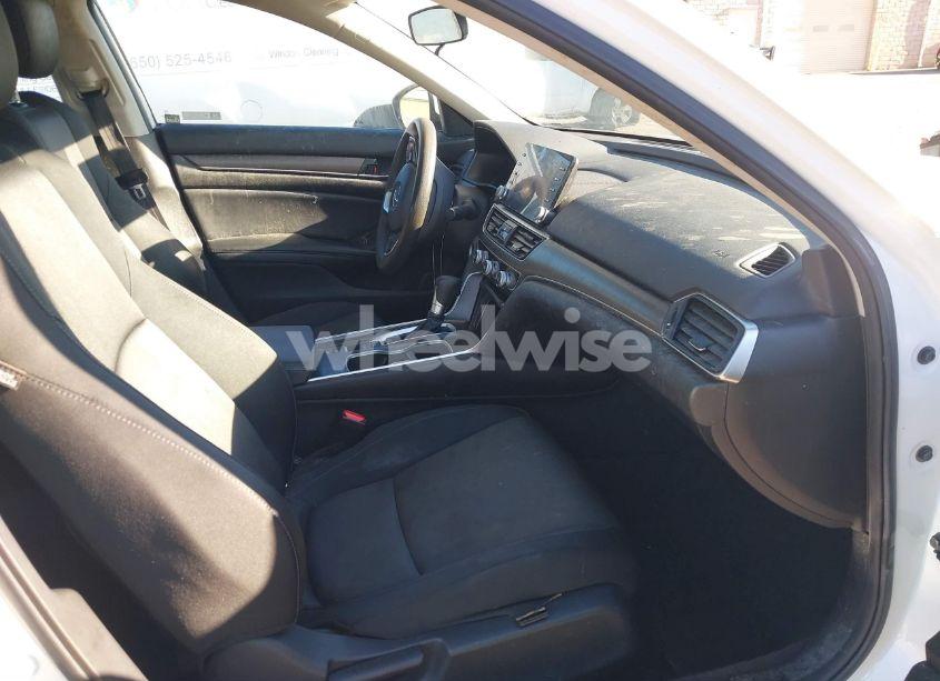 Photo 5 of 2022 Honda Accord LX (VIN 1HGCV1F19NA002076)