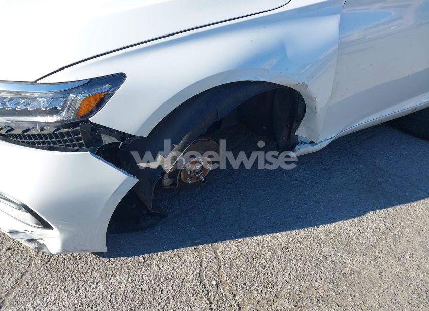 Photo 6 of 2022 Honda Accord LX (VIN 1HGCV1F19NA002076)