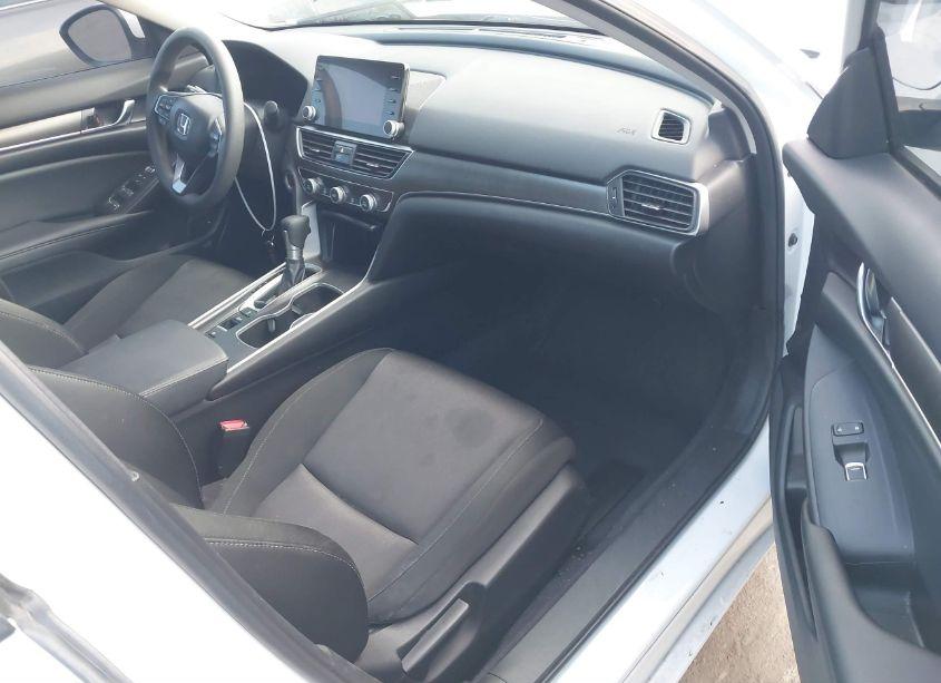 Photo 5 of 2022 Honda Accord LX (VIN 1HGCV1F19NA002286)