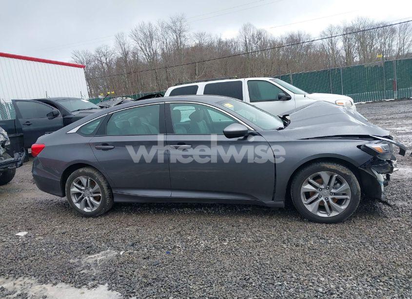 Photo 14 of 2018 Honda Accord LX (VIN 1HGCV1F1XJA015395)