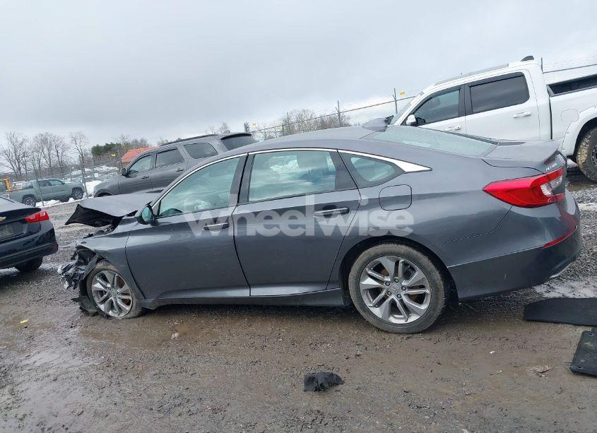 Photo 15 of 2018 Honda Accord LX (VIN 1HGCV1F1XJA015395)