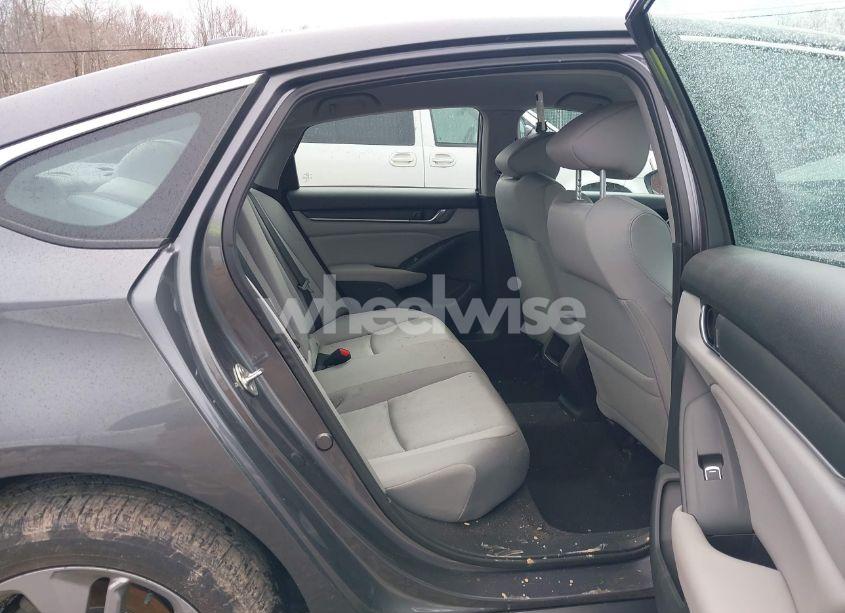 Photo 8 of 2018 Honda Accord LX (VIN 1HGCV1F1XJA015395)