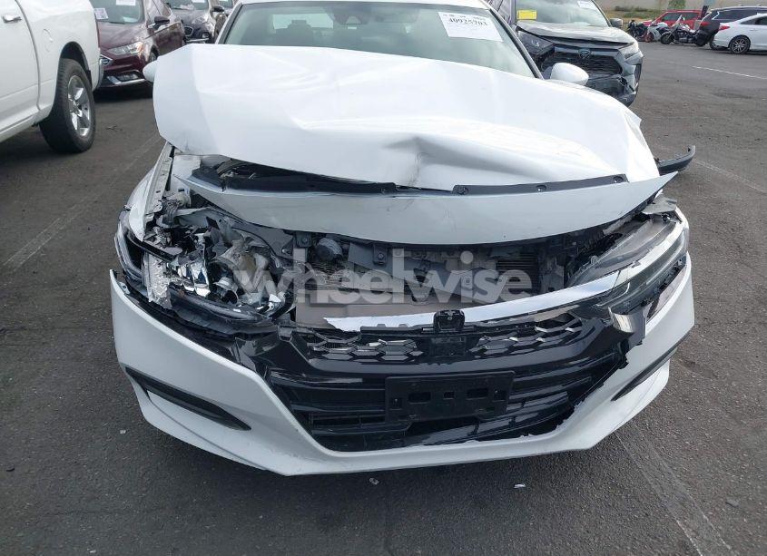 Photo 6 of 2018 Honda Accord LX (VIN 1HGCV1F1XJA032004)