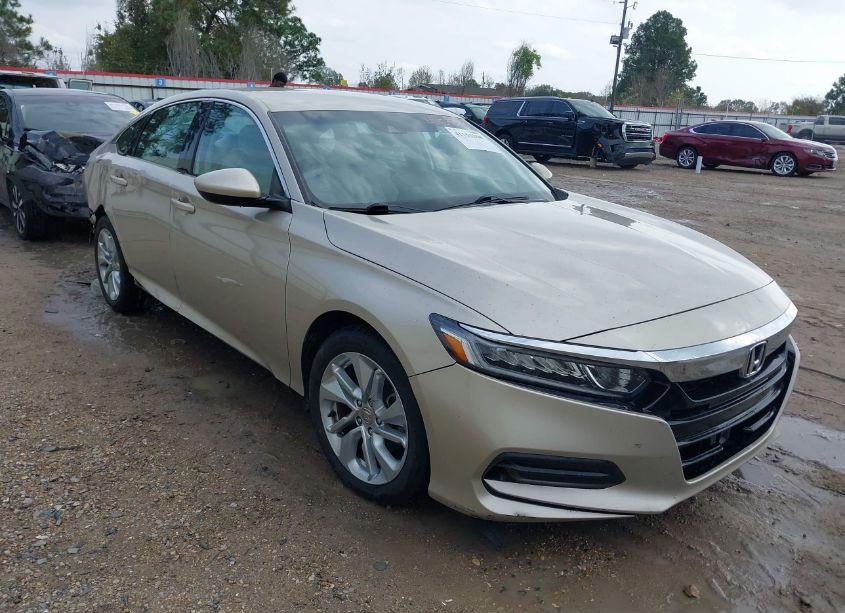 2018 Honda Accord LX (VIN 1HGCV1F1XJA033945) main photo