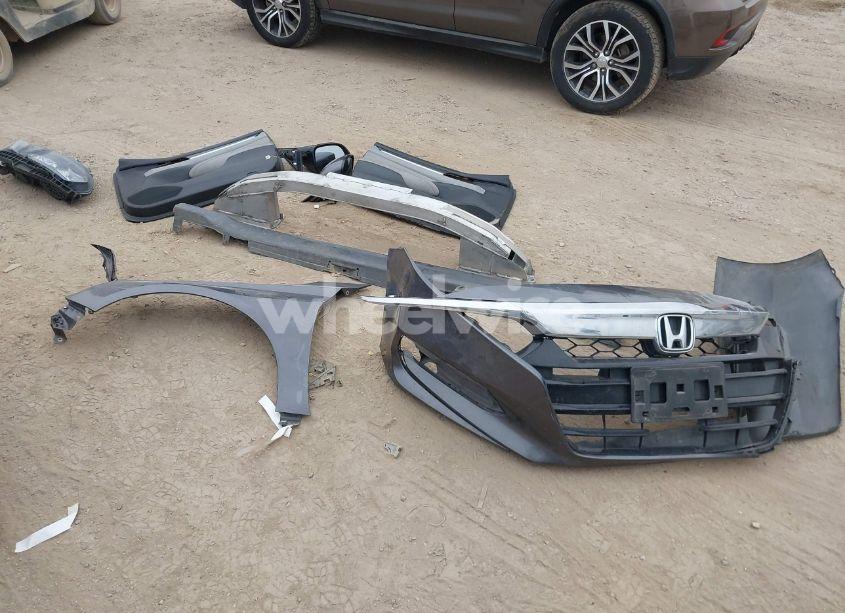 Photo 12 of 2018 Honda Accord LX (VIN 1HGCV1F1XJA036103)