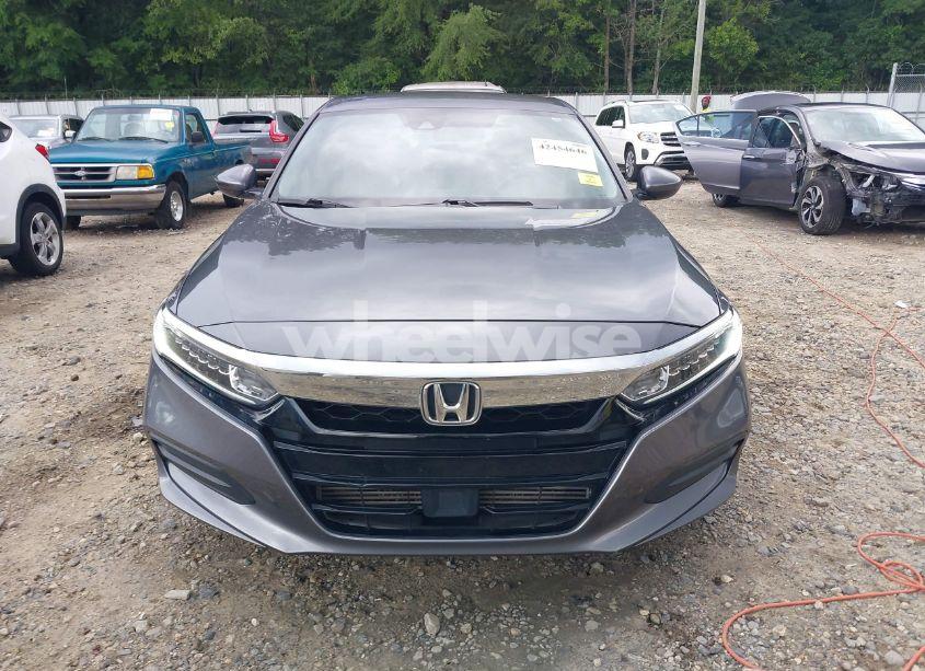 Photo 13 of 2018 Honda Accord LX (VIN 1HGCV1F1XJA095443)