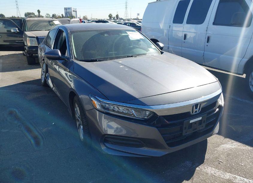 2018 Honda Accord LX (VIN 1HGCV1F1XJA095958) main photo