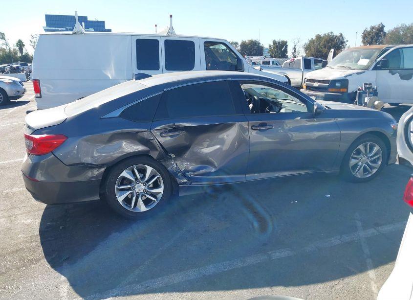 Photo 13 of 2018 Honda Accord LX (VIN 1HGCV1F1XJA095958)