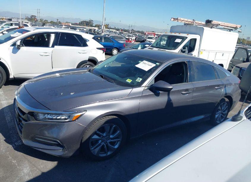 Photo 14 of 2018 Honda Accord LX (VIN 1HGCV1F1XJA095958)