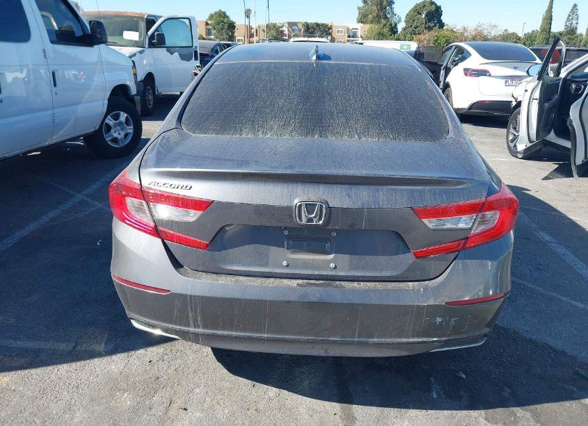 Photo 16 of 2018 Honda Accord LX (VIN 1HGCV1F1XJA095958)