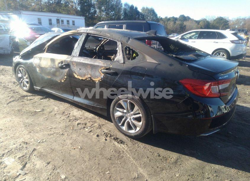 Photo 3 of 2018 Honda Accord LX (VIN 1HGCV1F1XJA131082)