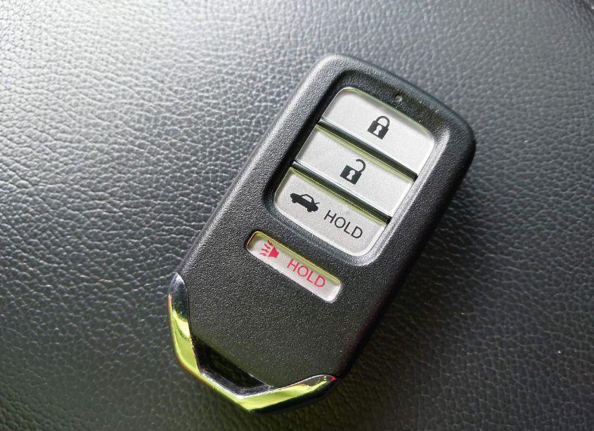 Photo 11 of 2018 Honda Accord LX (VIN 1HGCV1F1XJA136850)