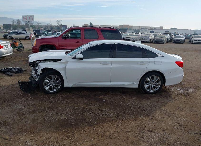 Photo 15 of 2018 Honda Accord LX (VIN 1HGCV1F1XJA136850)