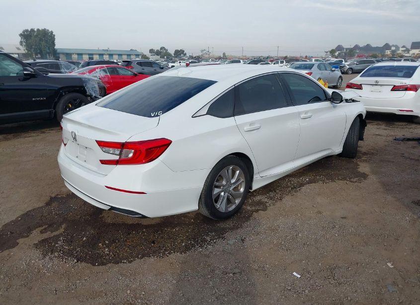 Photo 4 of 2018 Honda Accord LX (VIN 1HGCV1F1XJA136850)