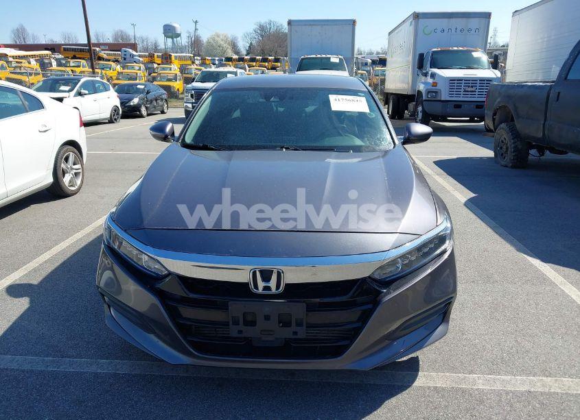 Photo 12 of 2018 Honda Accord LX (VIN 1HGCV1F1XJA151834)