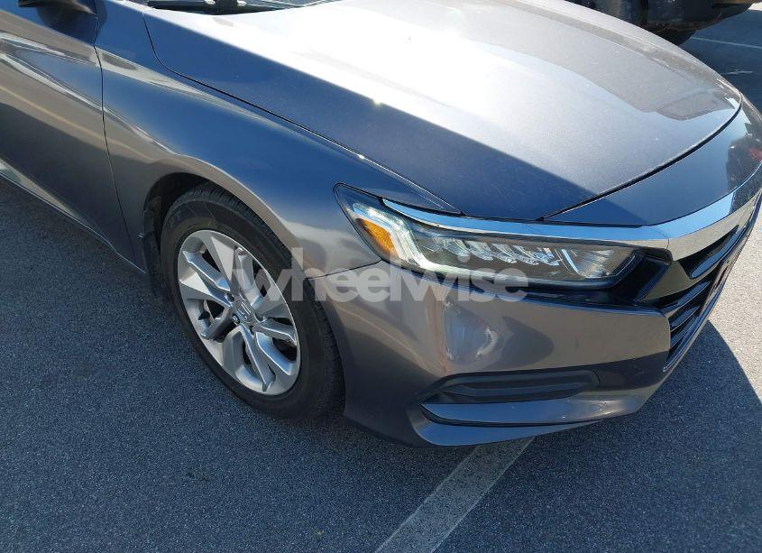 Photo 6 of 2018 Honda Accord LX (VIN 1HGCV1F1XJA151834)