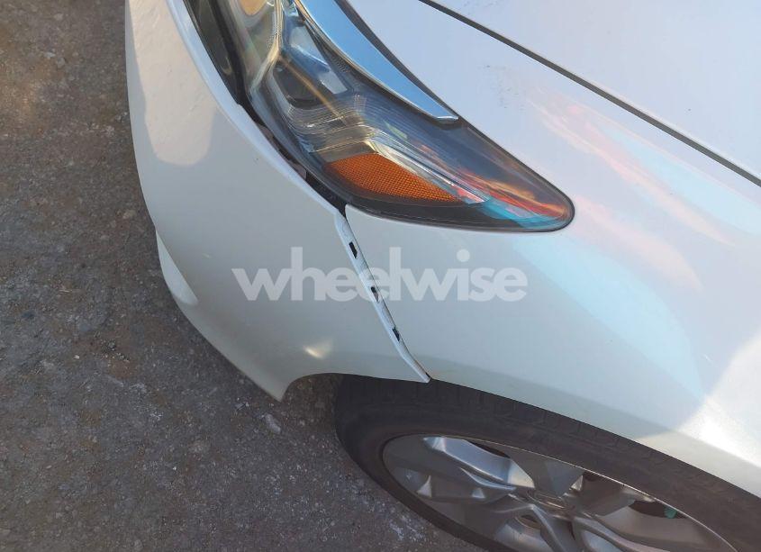 Photo 6 of 2018 Honda Accord LX (VIN 1HGCV1F1XJA210090)