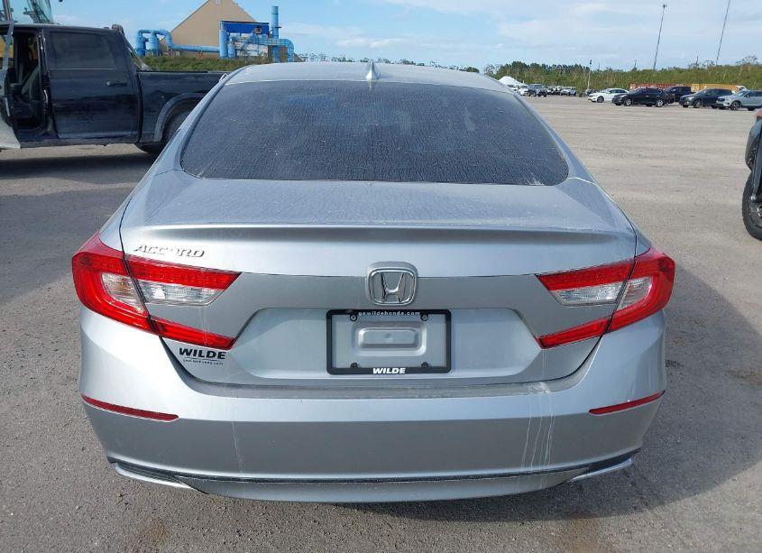 Photo 17 of 2018 Honda Accord LX (VIN 1HGCV1F1XJA214995)