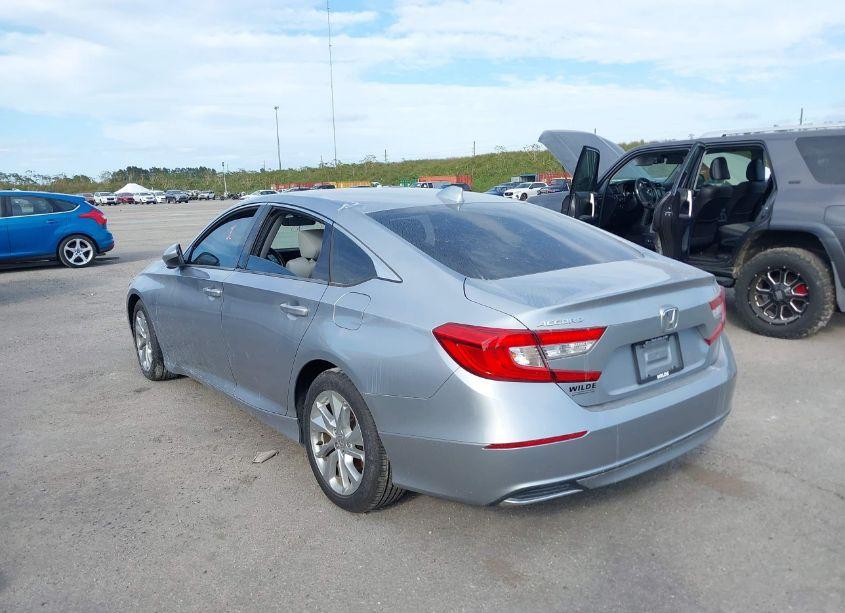 Photo 3 of 2018 Honda Accord LX (VIN 1HGCV1F1XJA214995)