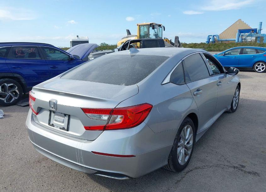 Photo 4 of 2018 Honda Accord LX (VIN 1HGCV1F1XJA214995)