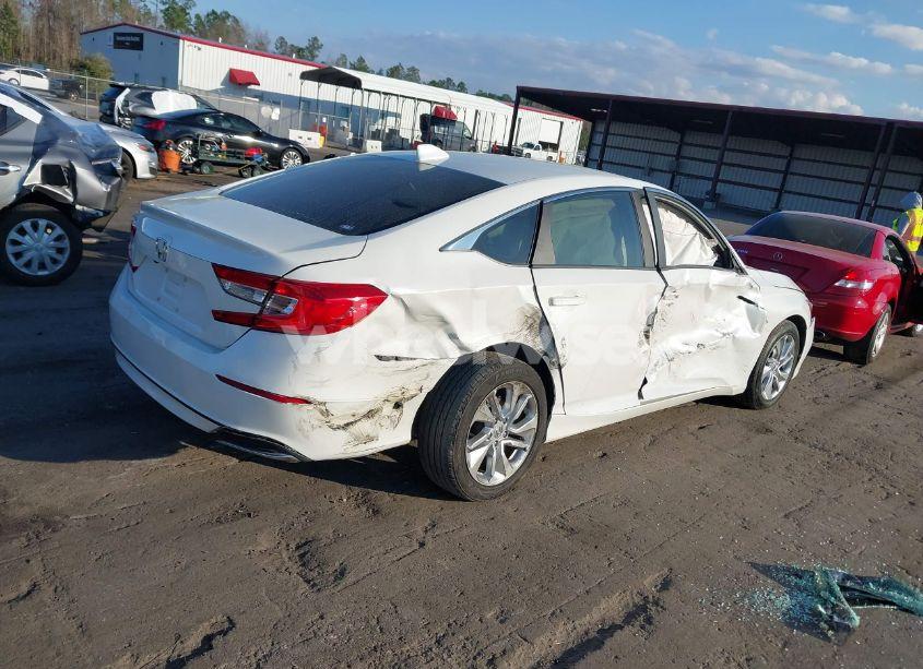 Photo 4 of 2018 Honda Accord LX (VIN 1HGCV1F1XJA232171)