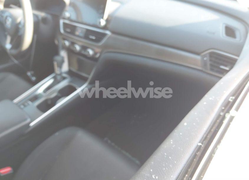 Photo 5 of 2018 Honda Accord LX (VIN 1HGCV1F1XJA232171)