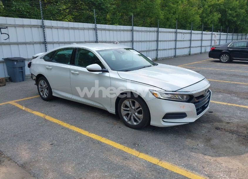 2018 Honda Accord LX (VIN 1HGCV1F1XJA241162) main photo