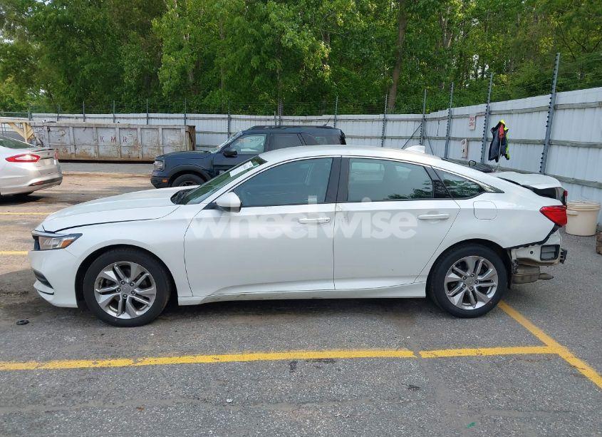 Photo 15 of 2018 Honda Accord LX (VIN 1HGCV1F1XJA241162)