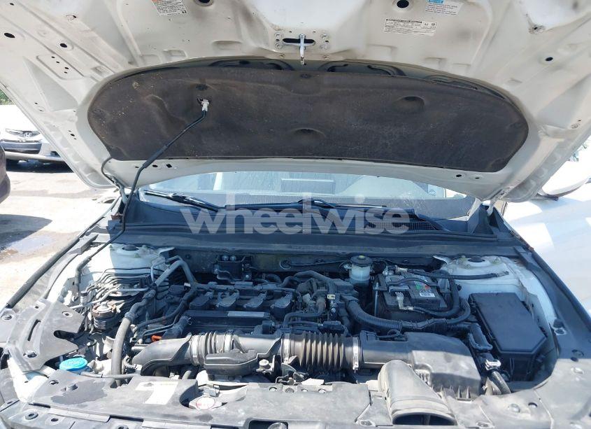 Photo 10 of 2019 Honda Accord LX (VIN 1HGCV1F1XKA007542)