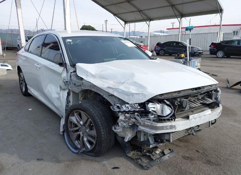 2019 Honda Accord LX (VIN 1HGCV1F1XKA047197) main photo