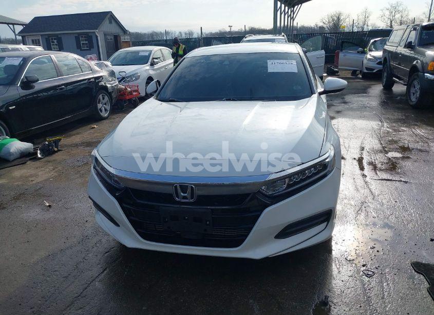 Photo 13 of 2019 Honda Accord LX (VIN 1HGCV1F1XKA058832)