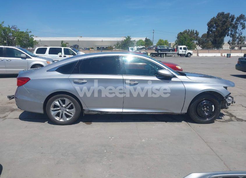 Photo 14 of 2019 Honda Accord LX (VIN 1HGCV1F1XKA092950)
