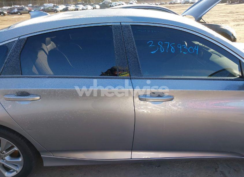 Photo 13 of 2019 Honda Accord LX (VIN 1HGCV1F1XKA119628)