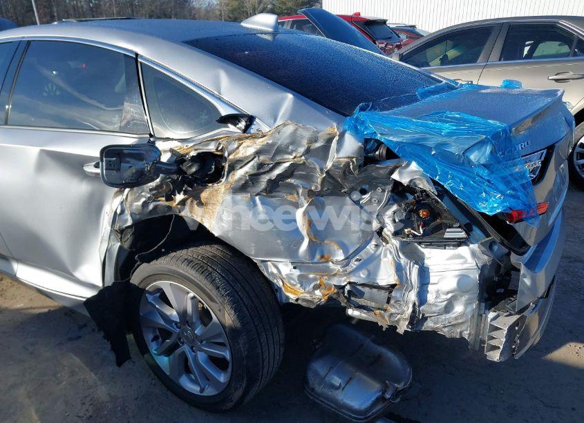 Photo 6 of 2019 Honda Accord LX (VIN 1HGCV1F1XKA119628)