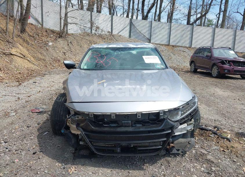Photo 13 of 2019 Honda Accord LX (VIN 1HGCV1F1XKA177139)