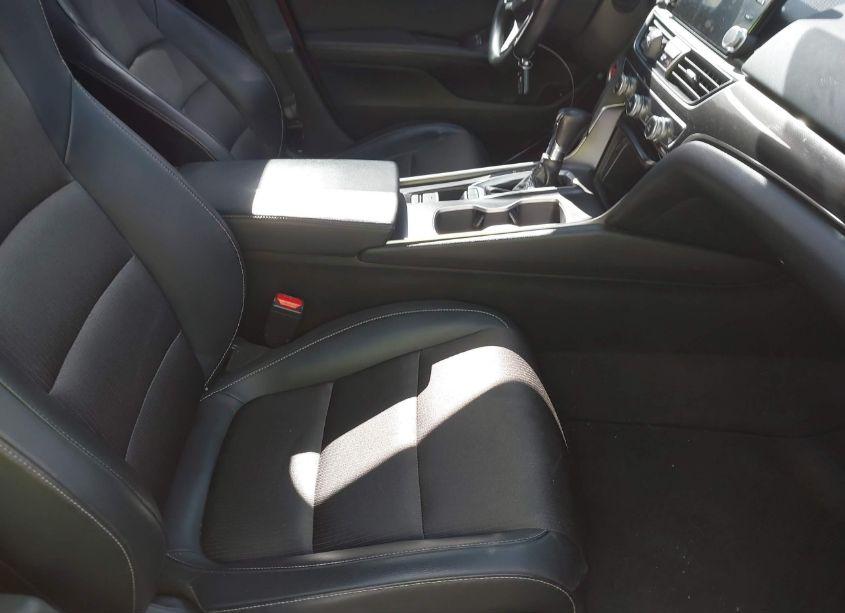 Photo 5 of 2018 Honda Accord SPORT (VIN 1HGCV1F30JA002754)