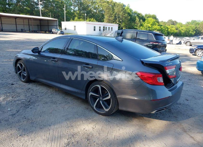 Photo 3 of 2018 Honda Accord SPORT (VIN 1HGCV1F30JA005928)