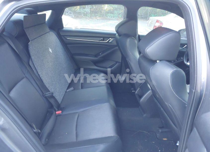 Photo 8 of 2018 Honda Accord SPORT (VIN 1HGCV1F30JA005928)