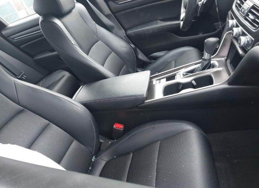 Photo 5 of 2018 Honda Accord SPORT (VIN 1HGCV1F30JA049718)