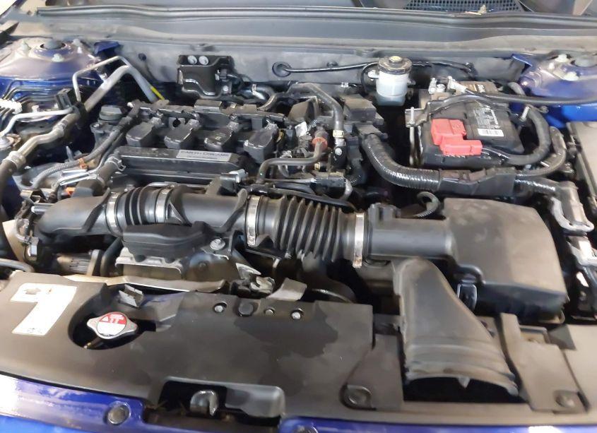 Photo 10 of 2018 Honda Accord SPORT (VIN 1HGCV1F30JA071346)